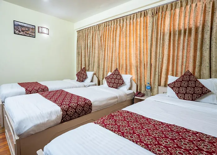 Oyo 831 Mission Pvt Ltd Hotel 3*